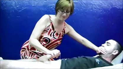 女の子にマスク吸コックを与え肛門性のフロントのカメラ 一徹 無料 アダルト