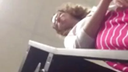 ブルネットfucksの更衣室 女性 向け アダルト 一徹