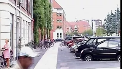 男は女の子のパンティーを脱がずに美しい日本の女の子を犯した 鈴木 一徹 アダルト ビデオ