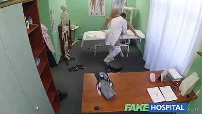 巨乳の女性あきらめアップでザ尻 鈴木 一徹 アダルト