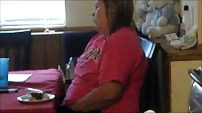 チキンは非常に興奮しています 一徹 無料 アダルト