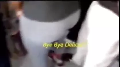 見知らぬ人にバスルームでペニスを吸う アダルト 一徹